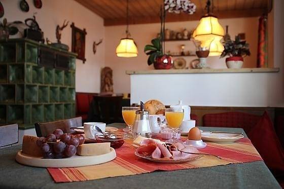 Gästehaus Bergfrieden, Einzelzimmer in Bad Bayersoien, Romantische Straße