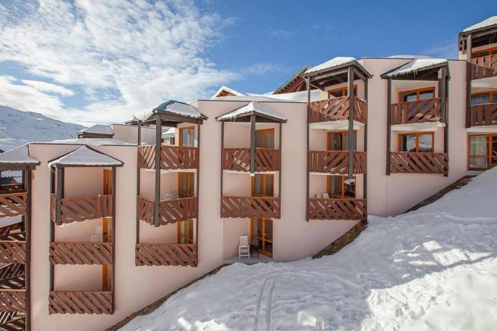 Appart’hôtel pour 6 personnes, avec jacuzzi ainsi que sauna et terrasse