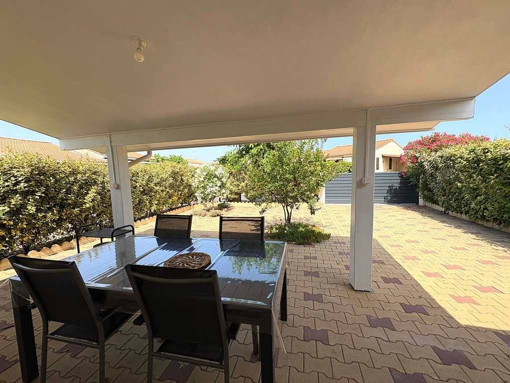 Valras-Loc - Between Beach and Pool in Vendres, Côte d'Améthyste