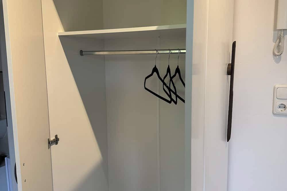 Ganze Wohnung, Modern, stilvoll, hell in Porta Westfalica, Weserbergland