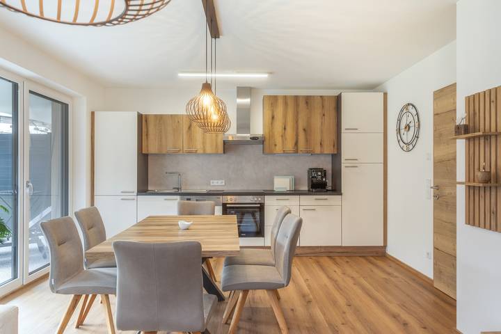 Ganze Wohnung, Ferienwohnung 'Pruggernglück' mit Bergblick, privater Terrasse und Wi-Fi in Pruggern, Schladming-Dachstein