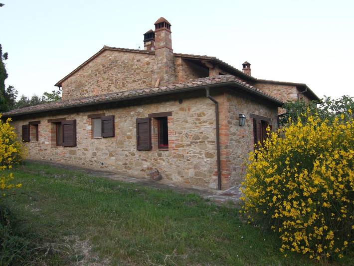 Apartamento entero, Gemütliches Studio im Erdgeschoss, mit Terrasse in Marsciano, Provincia de Perugia