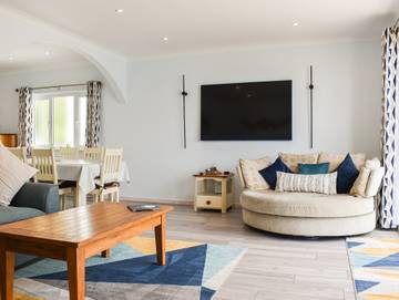 Holiday Rental for 6 People in Looe, Cornwall, Photo 1