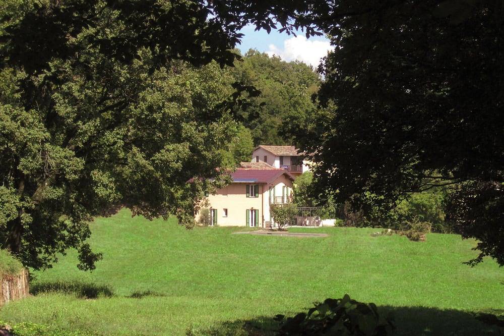 La Commisseria Schönes neues Haus mit privatem Pool inmitten der Natur in Salò, Gardasee-Berge