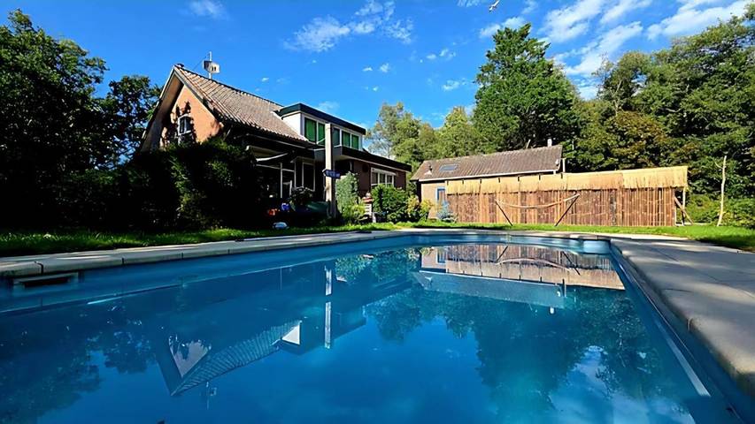 Location de vacances pour 7 personnes, avec jardin ainsi que jacuzzi et piscine à Velsen-Zuid - 2