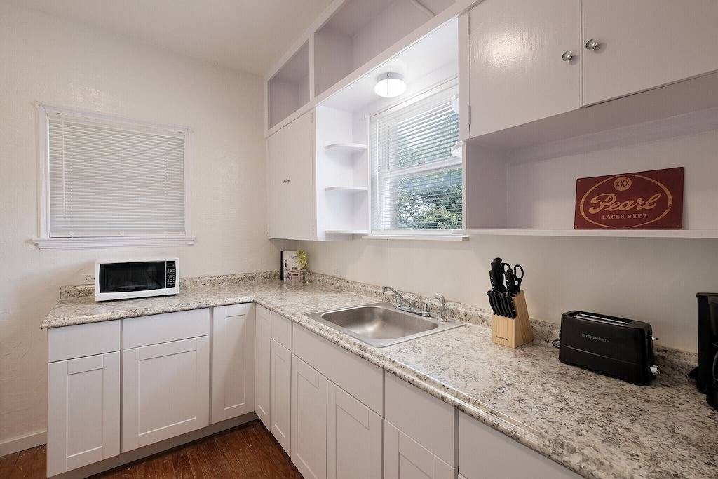 Ganze Wohnung, F1 • 30% Off • Updated, Cozy & Clean • Fast Wifi • 2Br/2Ba Monthly Rental in San Antonio, Bexar County