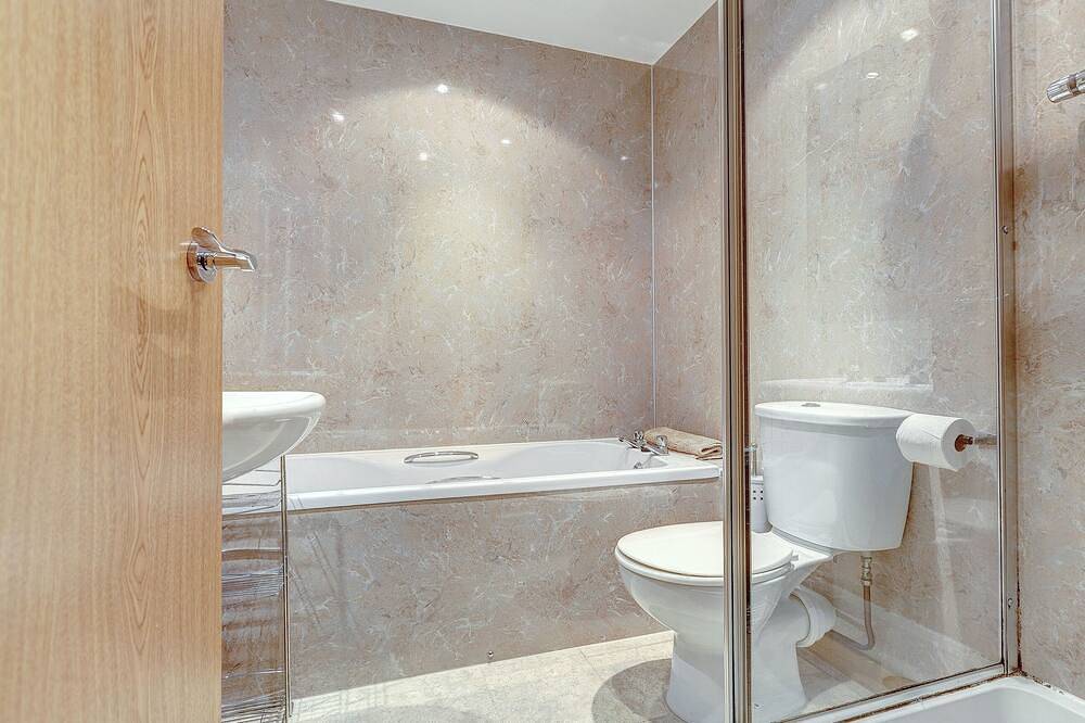 Entire apartment, 11 Red Rock Apartments in Dawlish Warren, Dawlish