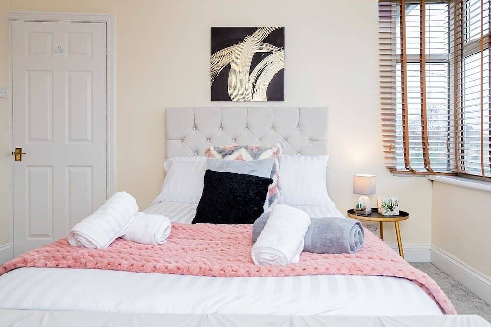 Apartment for 5 People in Solihull, Birmingham Area