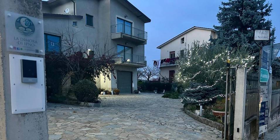 Gîte pour 2 personnes, avec balcon et jardin à Vallata