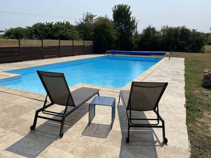 Gîte pour 2 personnes, avec jardin ainsi que piscine et terrasse, animaux acceptés dans les Deux-Sèvres - 2