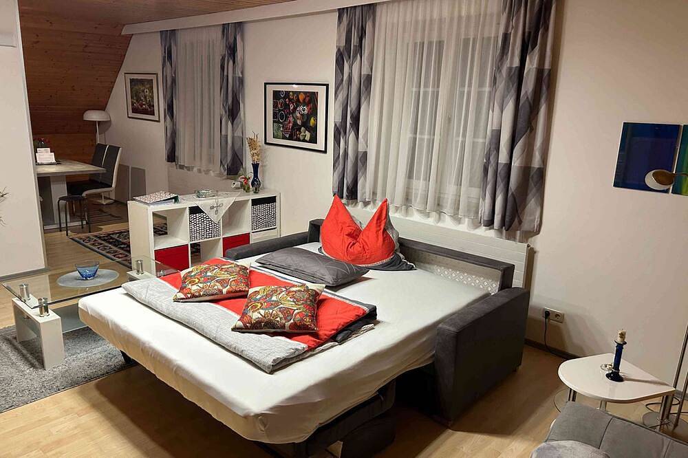 Ganze Wohnung, Sonnige Ferienwohnung im Zentrum von Bad Radkersburg - Therme, Rad, Genuss. in Südoststeiermark, Bad Radkersburg