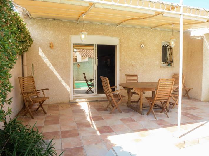 Maison de vacances pour 4 personnes, avec Terrasse ainsi que Jardin et Piscine