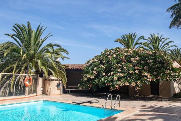 Chalet para 3 personas, con piscina y jardín - 1