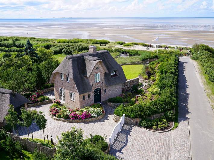 Ferienhaus für 4 Personen, mit Terrasse und Sauna sowie Garten in Nieblum