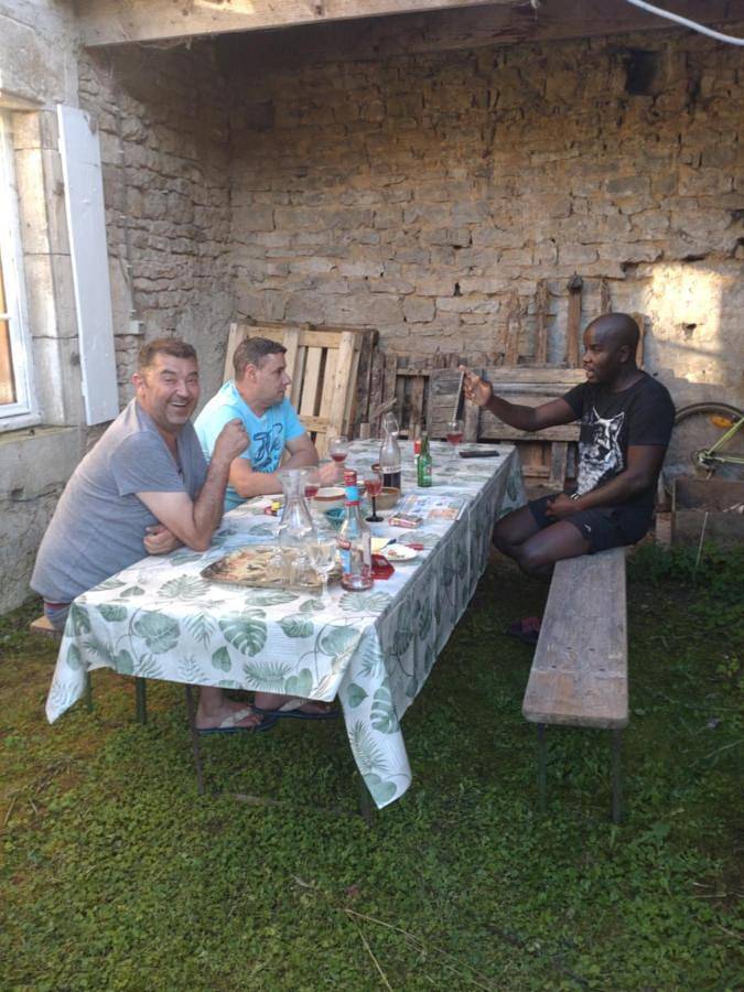 Location de vacances pour 3 personnes, avec Jardin et Vue dans Saint Marc Sur Seine - 2