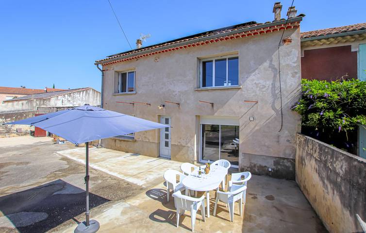 Location de vacances pour 8 personnes à Saint-Just-d'Ardèche