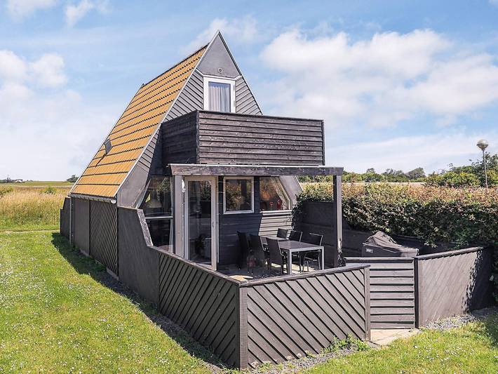Ferienhaus für 4 Personen, mit Balkon und Terrasse sowie Garten auf Seeland