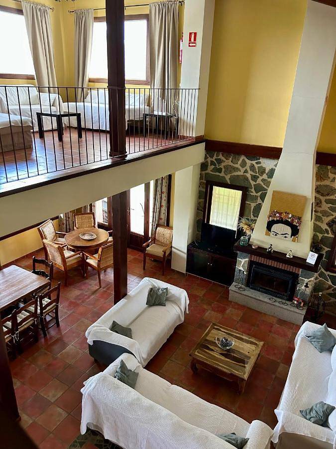 Casa rural para 14 personas, con jardín y vistas además de piscina y vistas al lago en Tentudía - 4