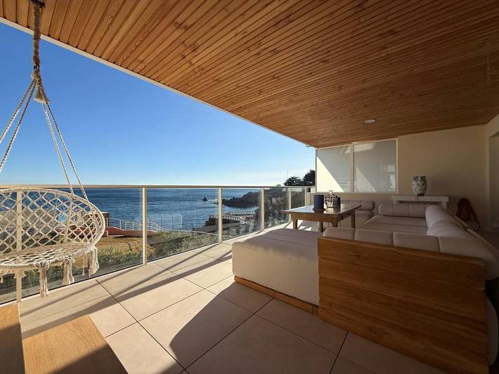 Appartement de vacances pour 4 personnes, avec piscine et vue ainsi que terrasse et jardin