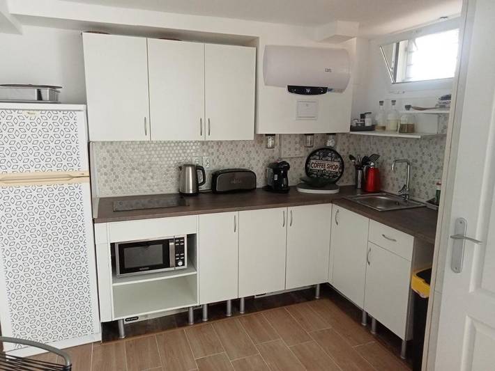 Gîte pour 2 personnes, avec terrasse et piscine à Oliva - 2