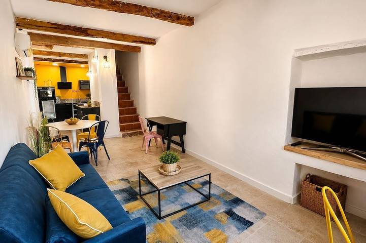 Location de vacances pour 6 personnes, avec balcon à Nézignan-l'Évêque
