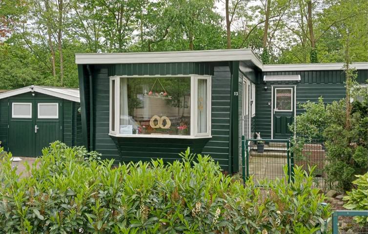 Glamping voor 4 personen, met Terras en Tuin in Twente