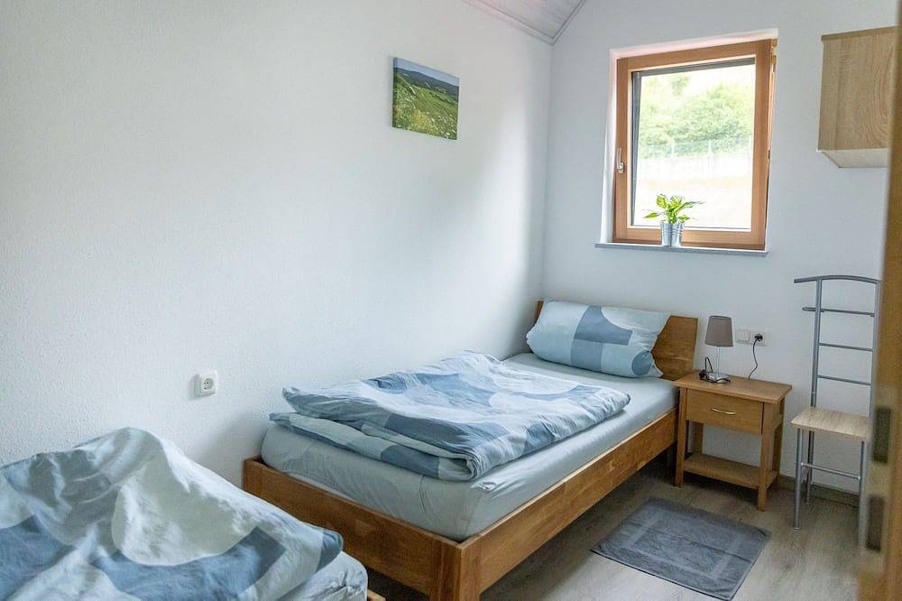 Ganze Wohnung, Ferienwohnung 44qm mit 2 Schlafzimmern in Michelau i.Steigerwald, Fränkisches Weinland