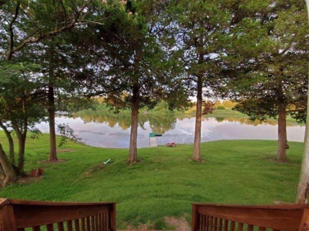 Charming Cabin mit Blick auf 5 Morgen See in Union County (IL)