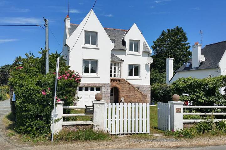 Ferienhaus für 9 Personen, mit Garten