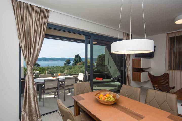 Appart’hôtel pour 6 personnes, avec piscine et balcon/terrasse ainsi que sauna et balcon
