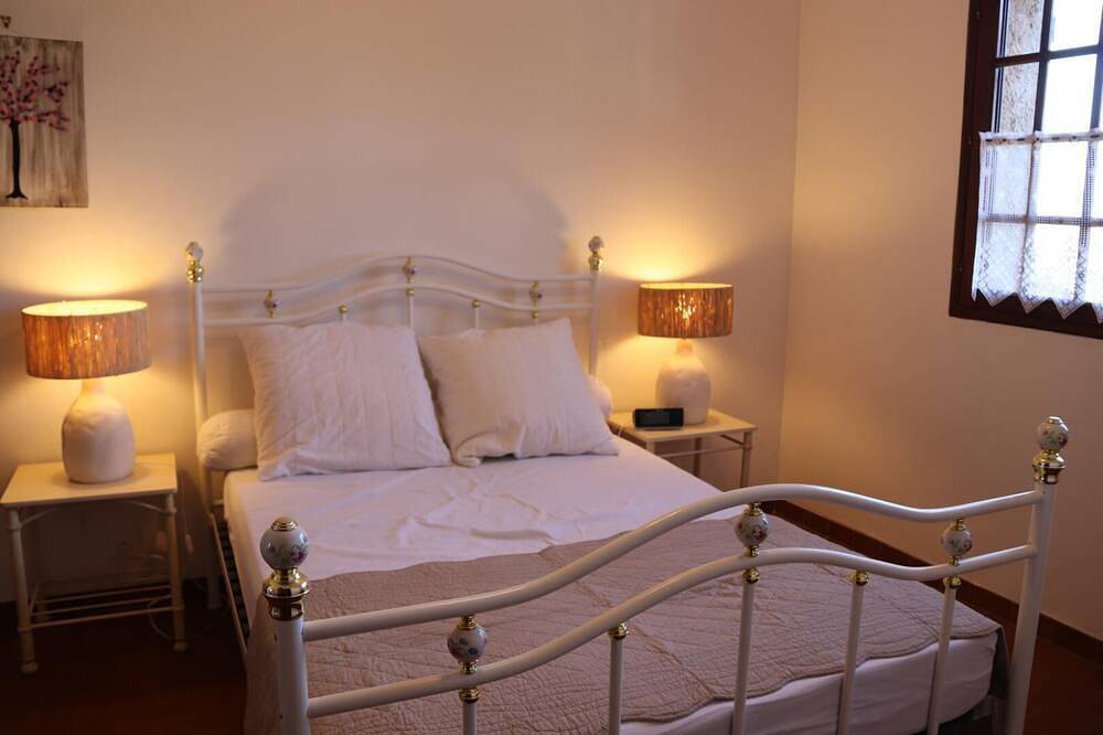 Les oliviers\" guest house in Le Luc, Draguignan region