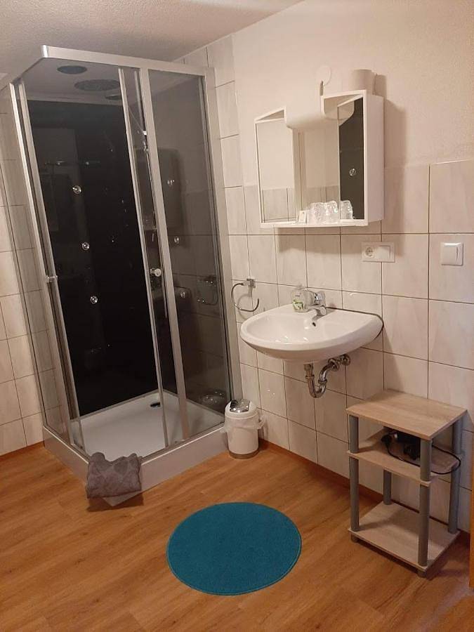 Gästehaus Apartments B & B27 und Pension Waldhorn in Rottweil, Forêt-Noire centrale