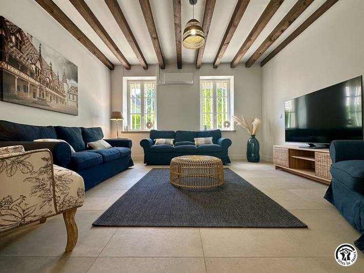 Maison de vacances pour 14 personnes, avec Jacuzzi ainsi que Terrasse et Piscine en Bourgogne