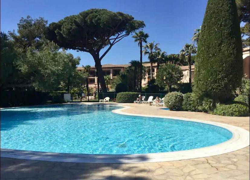 La Badine Appartement rénové Haut de gamme Balneo Climatisation in Hyeres, Parc national de Port-Cros