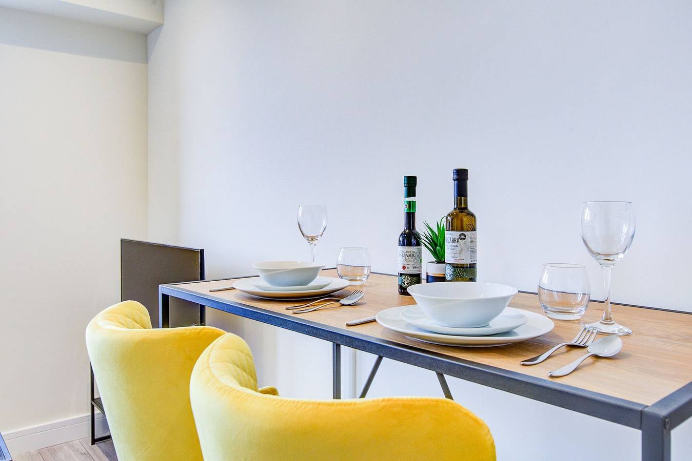 Ganze Wohnung, Hybrid Resi Cheam - One Bedroom Apartment in Sutton (London), London