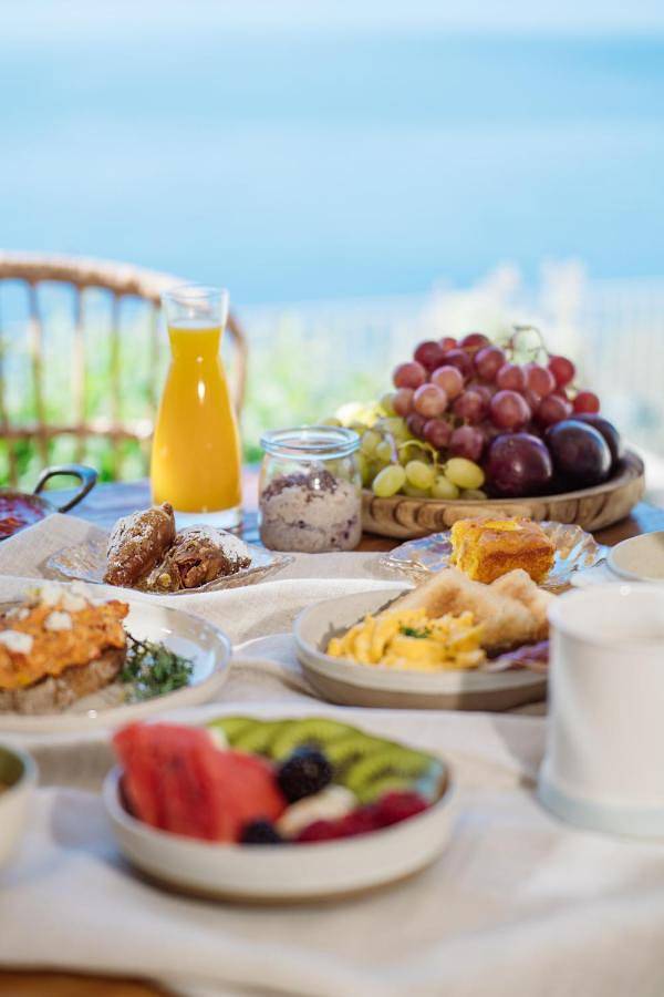 Gîte pour 2 personnes, avec terrasse ainsi que piscine et vue, animaux acceptés dans Άσος - 2