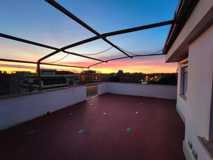 Loft per 5 persone, con Balcone e Terrazza nonché Panorama a Ostia