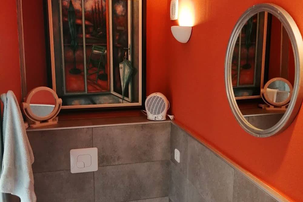 Ganze Wohnung, Studio Avec Terrasse Couverte et Jardin au Calme in La Côte Vermeille, Palau-del-Vidre