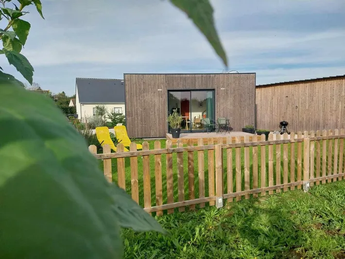 Apartamento de vacaciones para 3 personas, con jardín además de vistas y terraza - 1
