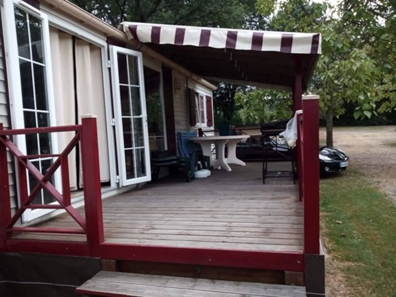 Charmantes Bungalow in Saint-Honoré-les-Bains 40 m² mit Terrasse in Saint-Honoré-les-Bains, Naturpark Morvan