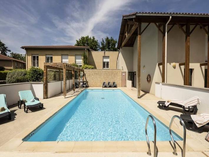Appartement de vacances pour 2 personnes, avec terrasse et piscine, animaux acceptés