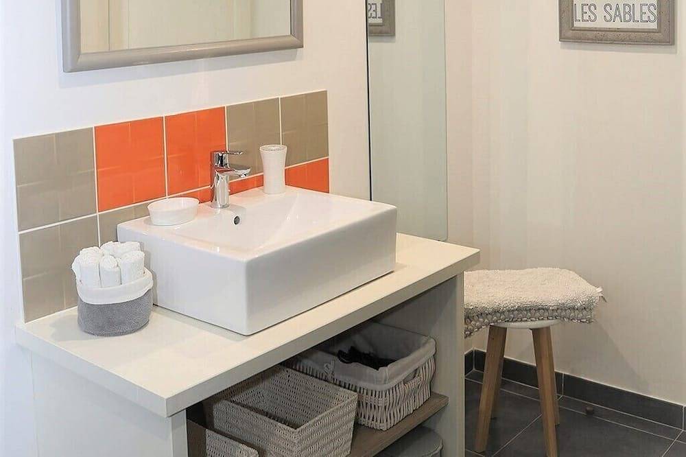 Apartamento entero, Encantadora vivienda terreno jardín 3Pers tranquila residencial 400m playa / C. Thalasso in Château-d'Olonne, Les Sables-d'Olonne