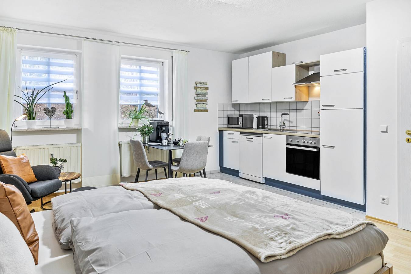 Geheel appartement, Angie's Vakantieappartement bij het Thermenbad met Wlan in Bad Staffelstein, Oberes Maintal - Coburger Land