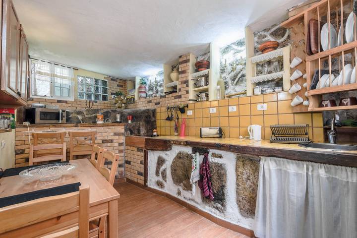 Apartamento vacacional "Casa Amparo" con terraza, vista al mar, bañera de hidromasaje y Wi-Fi in Icod de los Vinos, Tenerife Norte