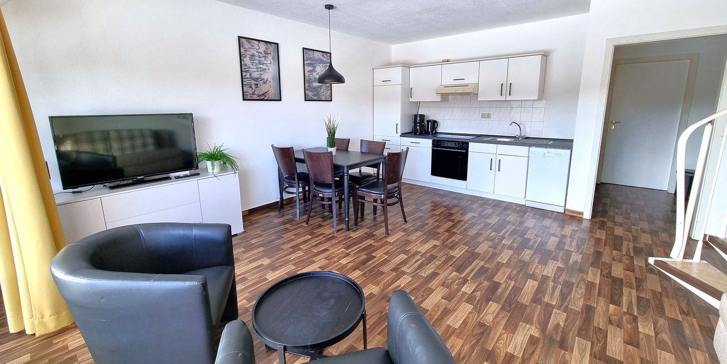 Ganze Wohnung, Fewo 56 – Großzügiges Apartment mit Balkon, Wlan und modernen Annehmlichkeiten in Buschvitz, Bergen auf Rügen und Umgebung