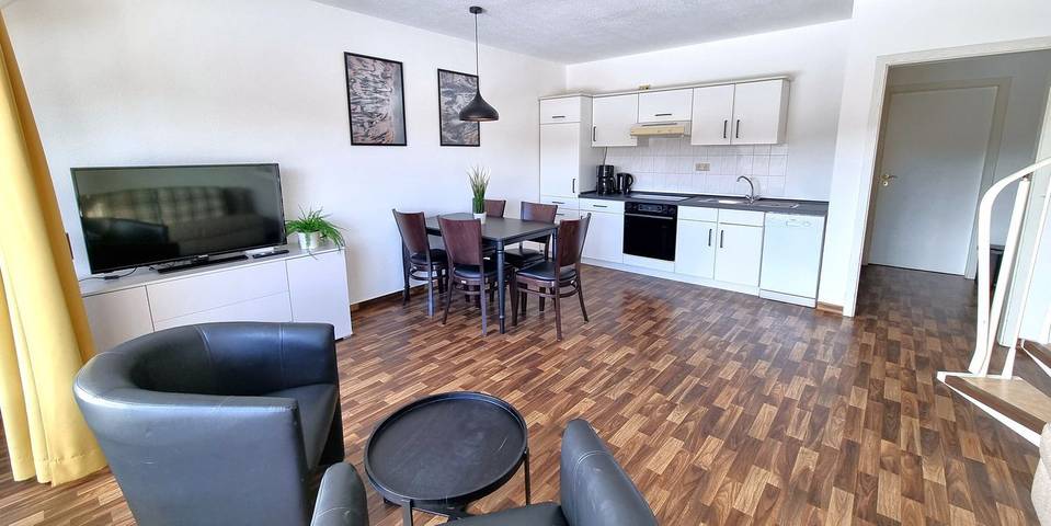 Ganze Wohnung, Fewo 56 – Großzügiges Apartment mit Balkon, Wlan und modernen Annehmlichkeiten in Buschvitz, Bergen auf Rügen und Umgebung