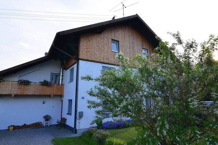 Ferienwohnung für 4 Personen, mit Balkon/Terrasse und Terrasse sowie Garten in Lechbruck am See