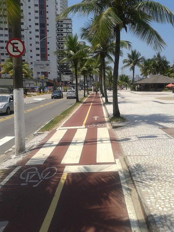 Ganze Wohnung, Schöne Ap für 7 Personen w / Suite, Balkon, Bildschirmschutz, Garag, Wi-Fi und Strand-Kit in Praia Grande, Baixada Santista