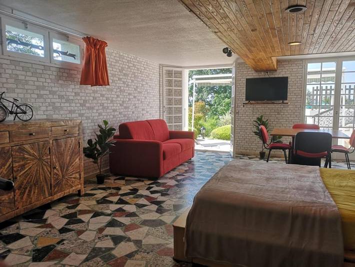 Gîte pour 4 personnes, avec jardin ainsi que vue et piscine, animaux acceptés à Châteauneuf-de-Galaure - 3