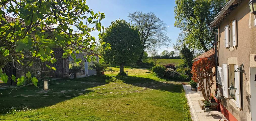 Gîte pour 2 personnes, avec jardin et terrasse dans les Deux-Sèvres - 2